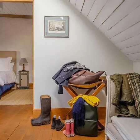 Hébergement de vacances Le Domaine De - Pierres D'histoire *