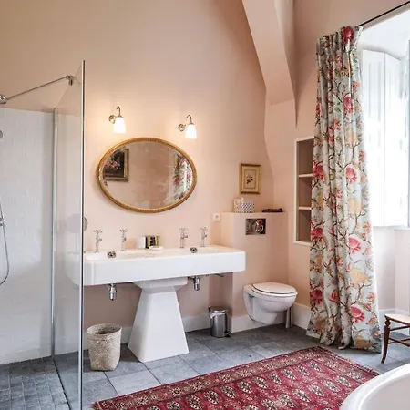 Le Domaine De - Pierres D'histoire Hébergement de vacances *