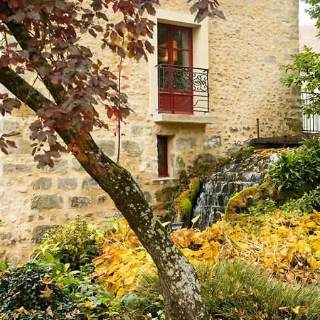 Hébergement de vacances Le Domaine De - Pierres D'histoire *