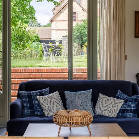 Le Domaine De - Pierres D'histoire